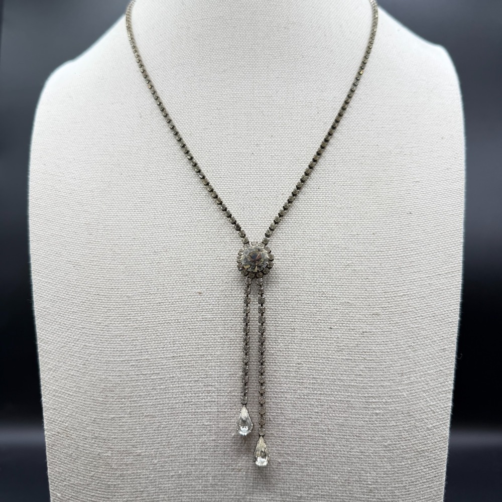 Vintage Rhinestone Lariat Necklace Crystal Teardrop Dangle Silver Tone Fashion